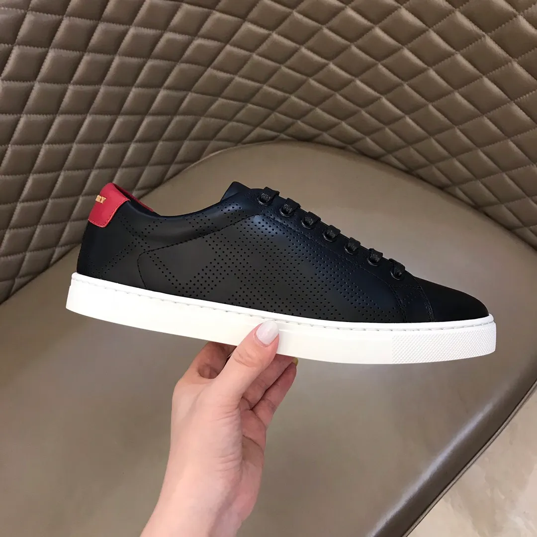 p380 ▫️B Home🆕Original boutique, classic plaid men's casual sneakers, made of selected calfskin, 100% original Burberry special fabrics! The rear KPU puncture method is decorated with the Burberry three-dimensional logo and the original outsole! 38/45